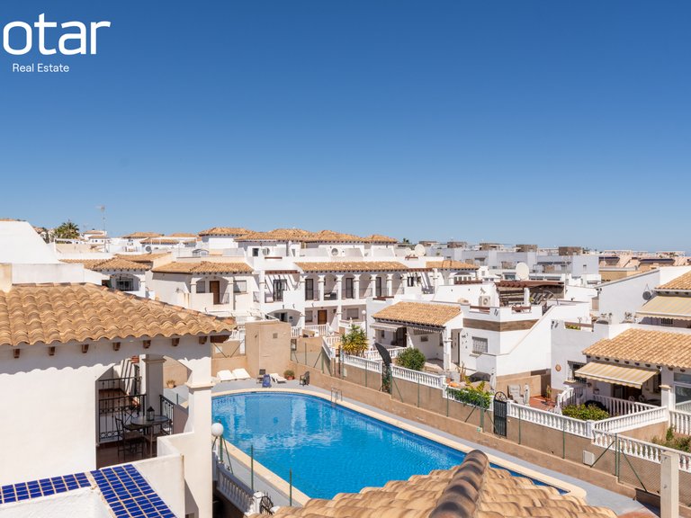 Apartment for Sale in La Ciñuelica - Punta Prima,Alicante 1