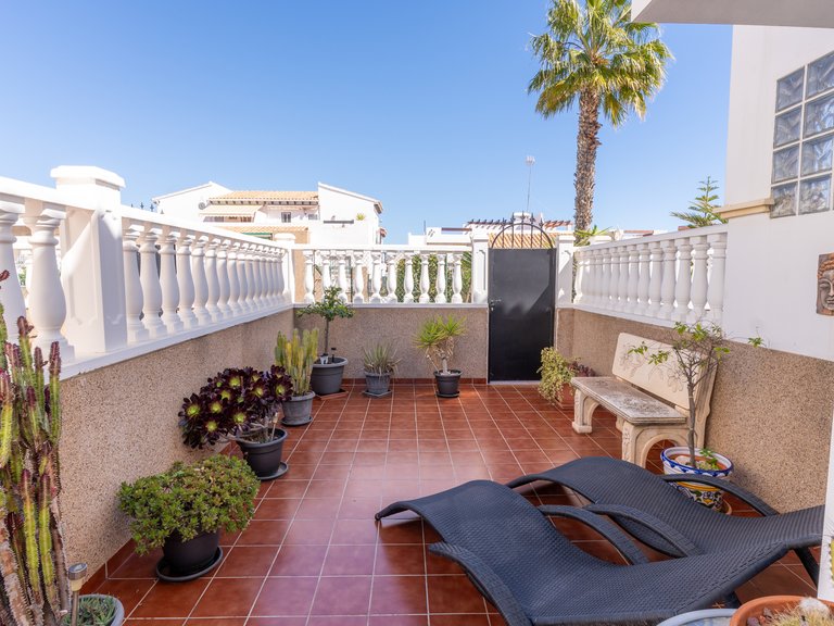 Apartment for Sale in La Ciñuelica - Punta Prima,Alicante 2