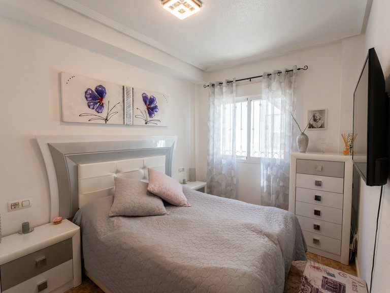 Apartment for Sale in La Ciñuelica - Punta Prima,Alicante 15