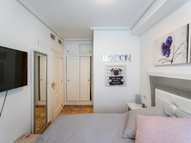 Apartment for Sale in La Ciñuelica - Punta Prima,Alicante 16