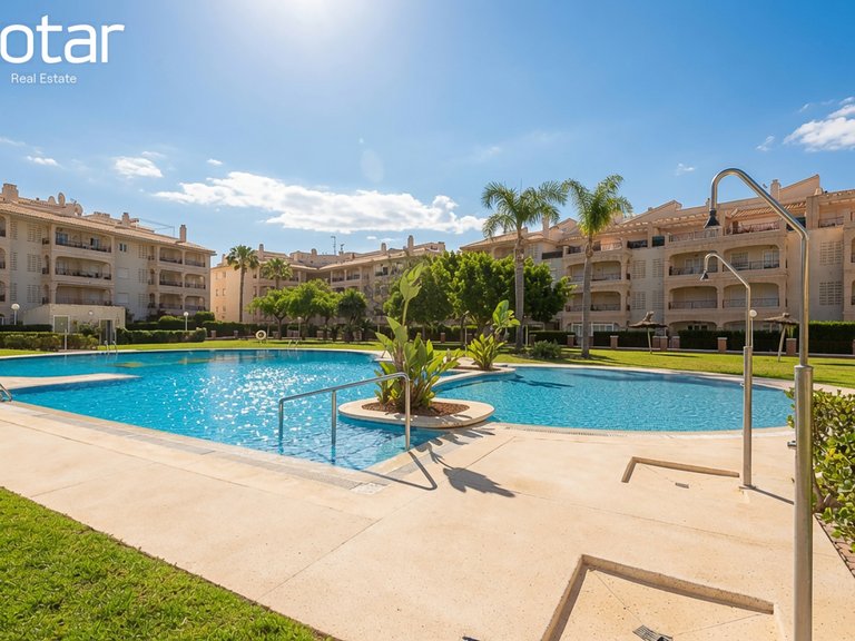 Apartment for Sale in Residencial Laguna Golf - Playa Flamenca,Alicante 28