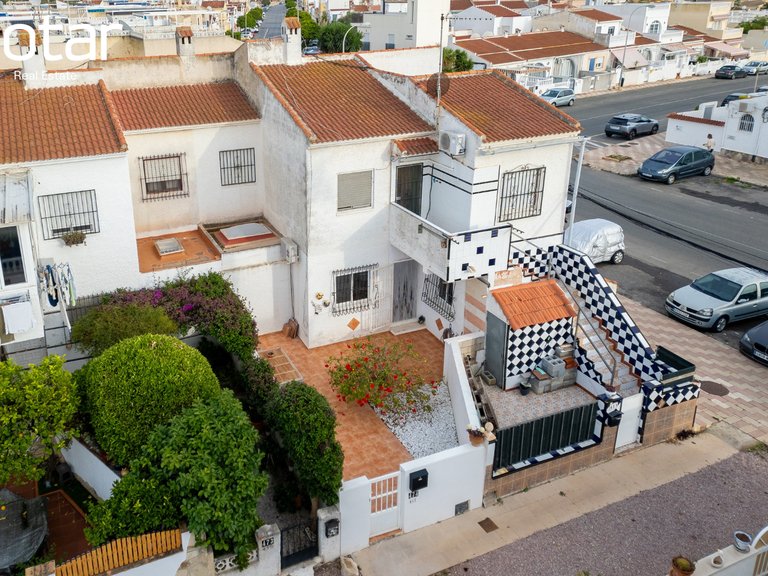 Apartment for Sale in El Chaparral,Alicante 1