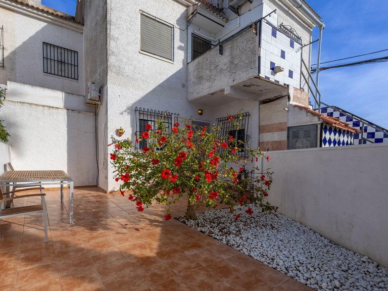 Apartment for Sale in El Chaparral,Alicante 2