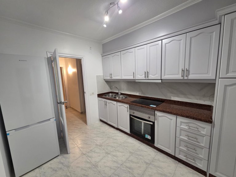 Apartment for Sale in Torrevieja Centro,Alicante 3