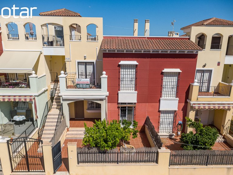 Apartment for Sale in Altos de la Bahia,Alicante 1