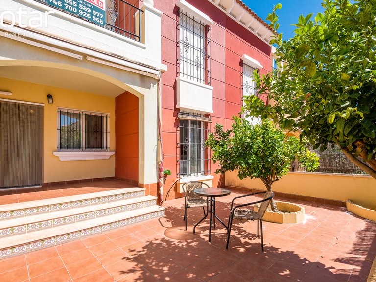 Apartment for Sale in Altos de la Bahia,Alicante 2