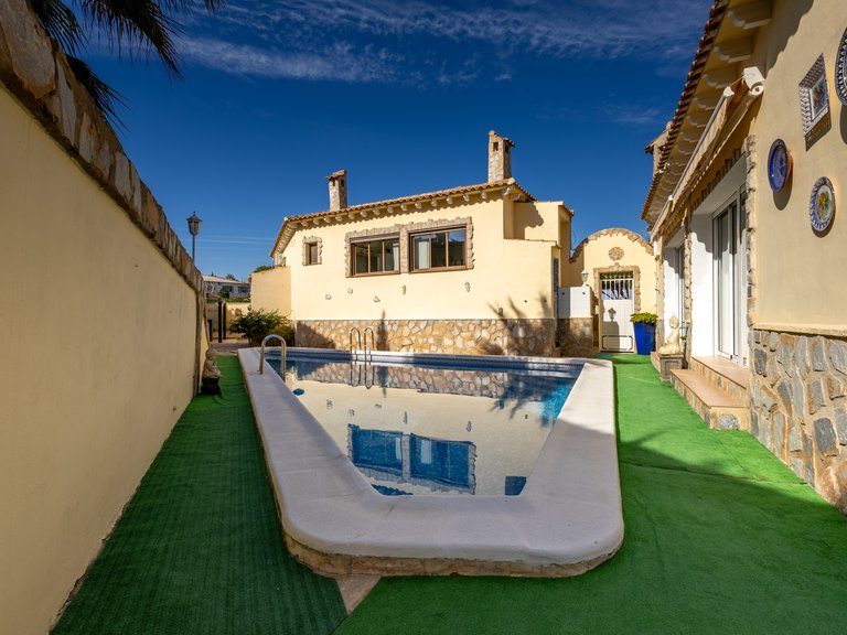 Villa for Sale in Algorfa,Alicante 56