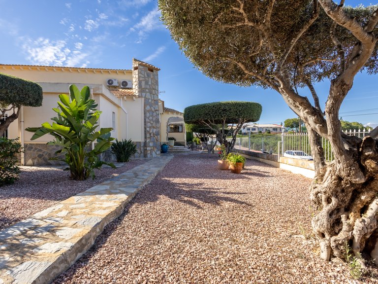 Villa for Sale in Algorfa,Alicante 68