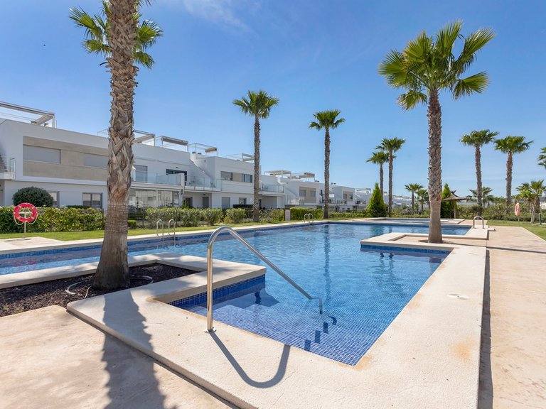 Apartment for Sale in Vistabella Golf,Alicante 2
