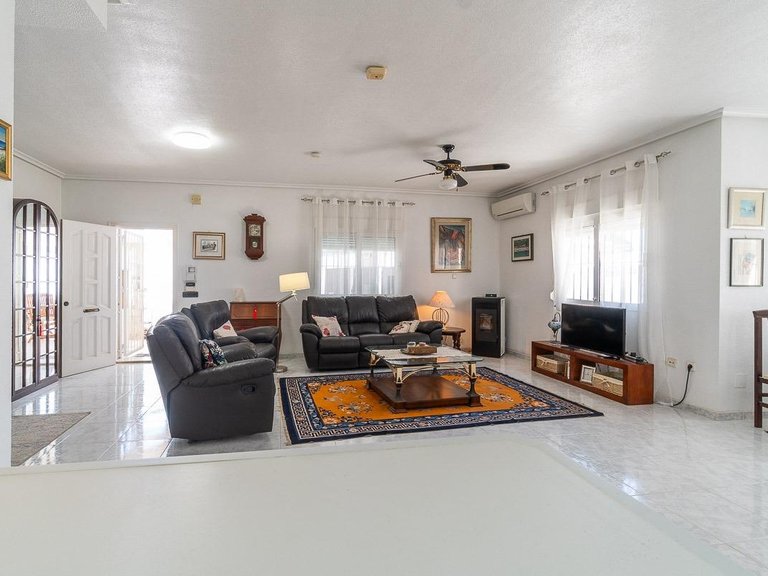 Villa for Sale in Playa Flamenca,Alicante 13