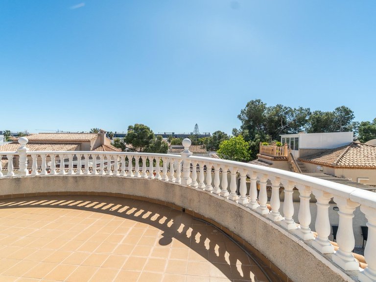 Villa for Sale in Playa Flamenca,Alicante 31