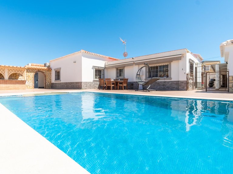 Villa for Sale in Torreta,Alicante 1