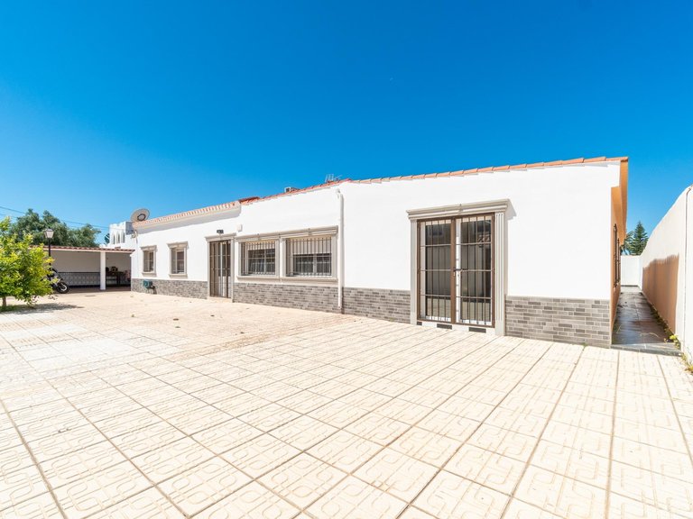 Villa for Sale in Torreta,Alicante 32