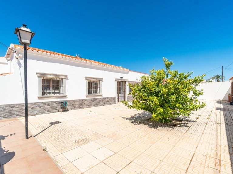 Villa for Sale in Torreta,Alicante 31