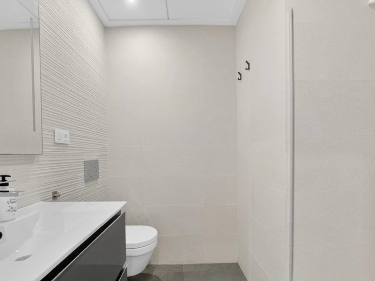 Apartment for Sale in Residencia Laguna Beach - Los Balcones,Alicante 25