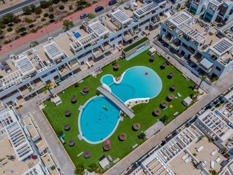 Apartment for Sale in Residencia Laguna Beach - Los Balcones,Alicante 30