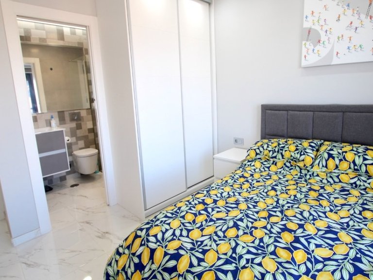 Villa for Sale in Villamartín,Alicante 22