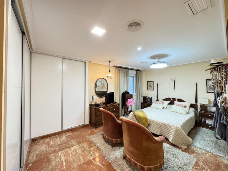 Apartment for Sale in Torrevieja Centro,Alicante 9