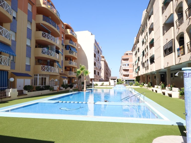 Apartment for Sale in Torrevieja Centro,Alicante 2