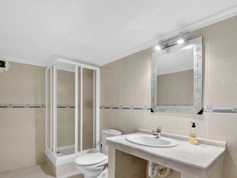 Apartment for Sale in Altos de la Bahia,Alicante 26