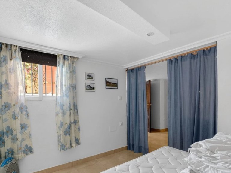 Apartment for Sale in Altos de la Bahia,Alicante 25