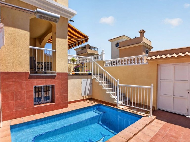 Apartment for Sale in Altos de la Bahia,Alicante 2