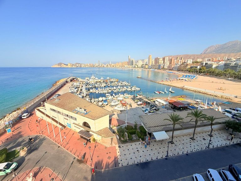 Villa for Sale in Benidorm, 3