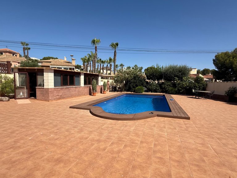Villa for Sale in Los Balcones,Alicante 4