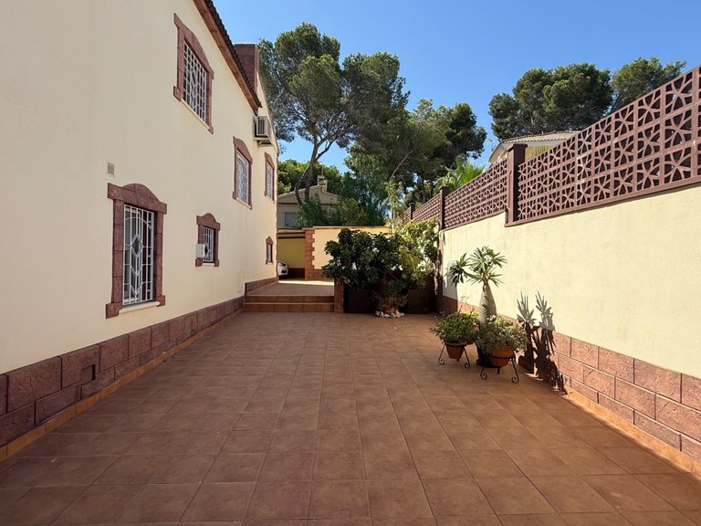 Villa for Sale in Los Balcones,Alicante 7