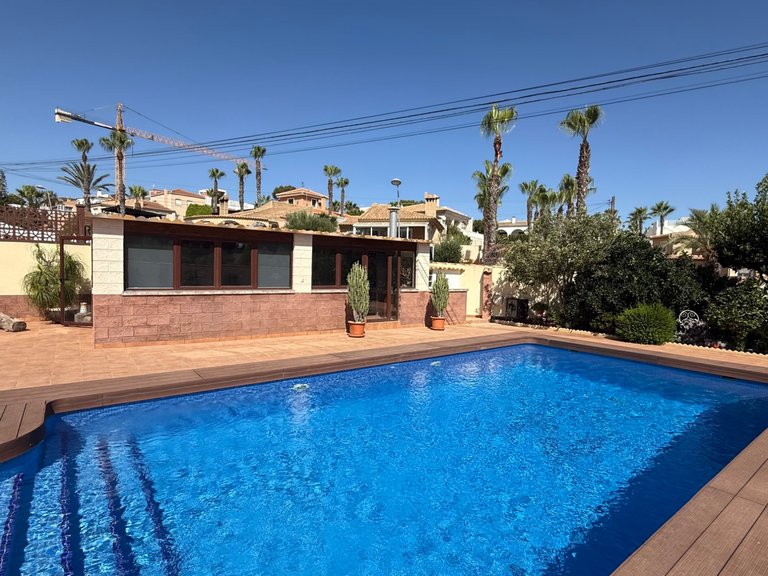 Villa for Sale in Los Balcones,Alicante 1