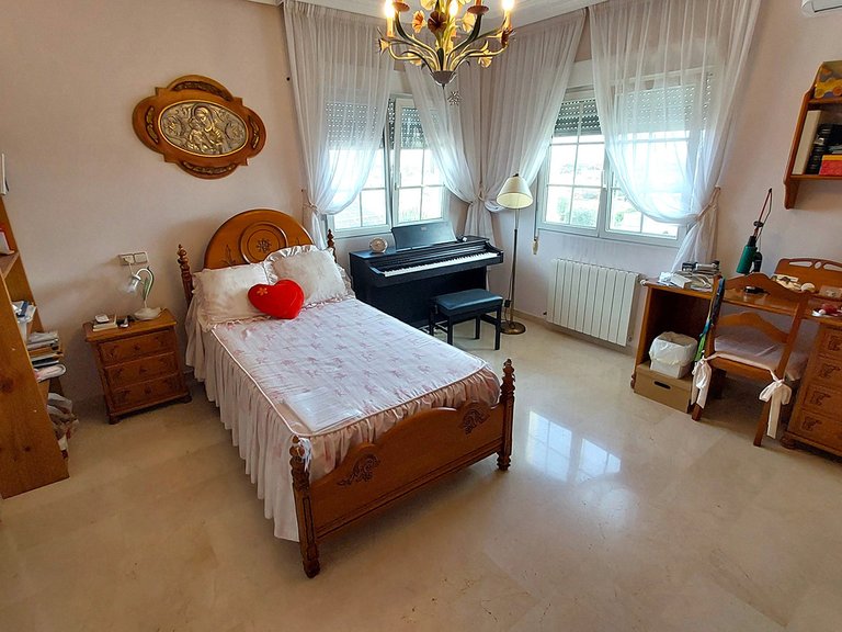 Villa for Sale in Los Balcones,Alicante 37