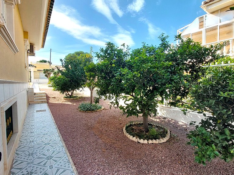 Villa for Sale in Los Balcones,Alicante 46