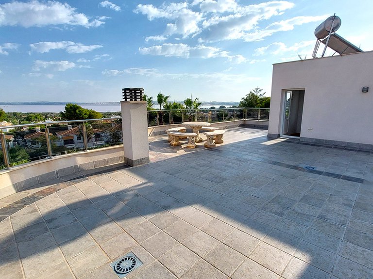 Villa for Sale in Los Balcones,Alicante 40
