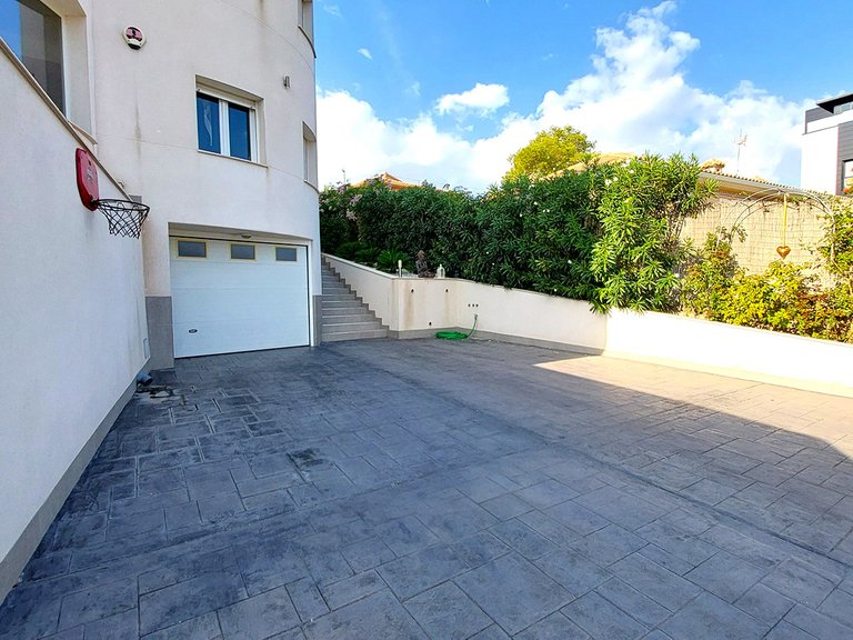 Villa for Sale in Los Balcones,Alicante 8