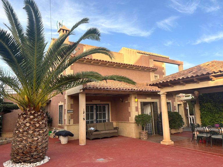 Villa for Sale in Los Balcones,Alicante 3