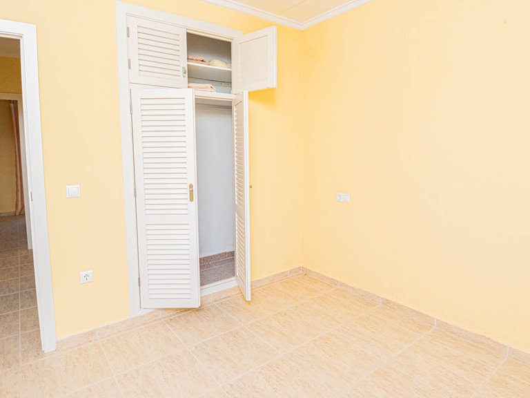 Villa for Sale in Mil Palmeras,Alicante 18