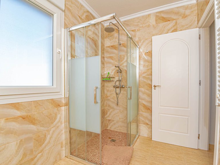Villa for Sale in Mil Palmeras,Alicante 31