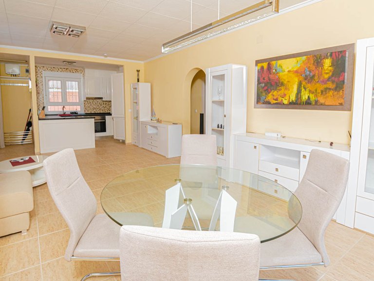 Villa for Sale in Mil Palmeras,Alicante 5