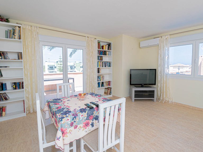 Villa for Sale in Mil Palmeras,Alicante 24