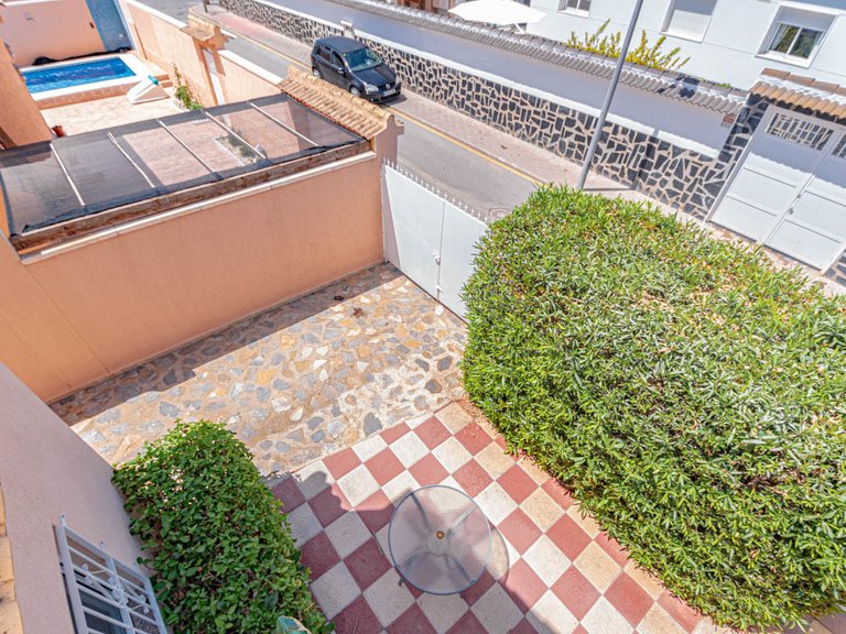 Villa for Sale in Mil Palmeras,Alicante 35