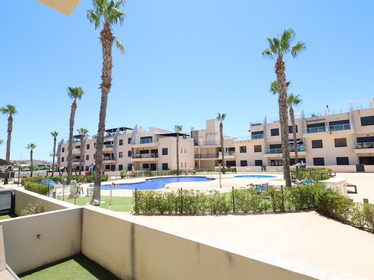 Apartment for Sale in Residencial Elisa Bay - Torre de la Horadada,Alicante 1