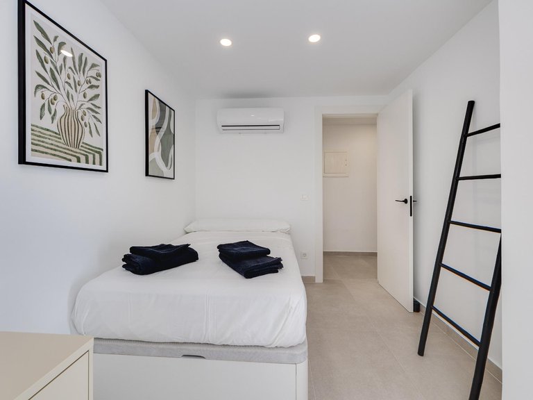 Apartment for Sale in Playa del Acequión,Alicante 24