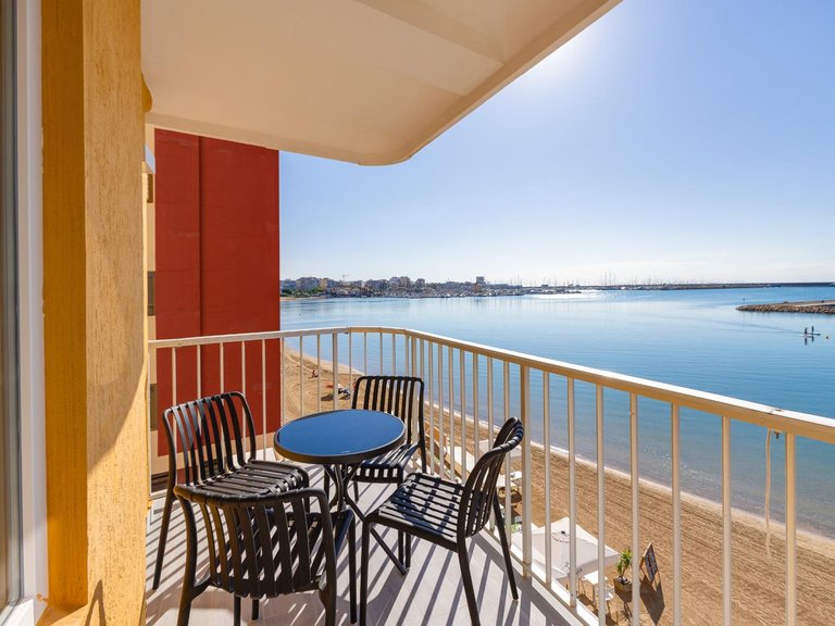 Apartment for Sale in Playa del Acequión,Alicante 1