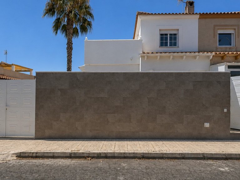 Apartment for Sale in Los Altos,Alicante 28