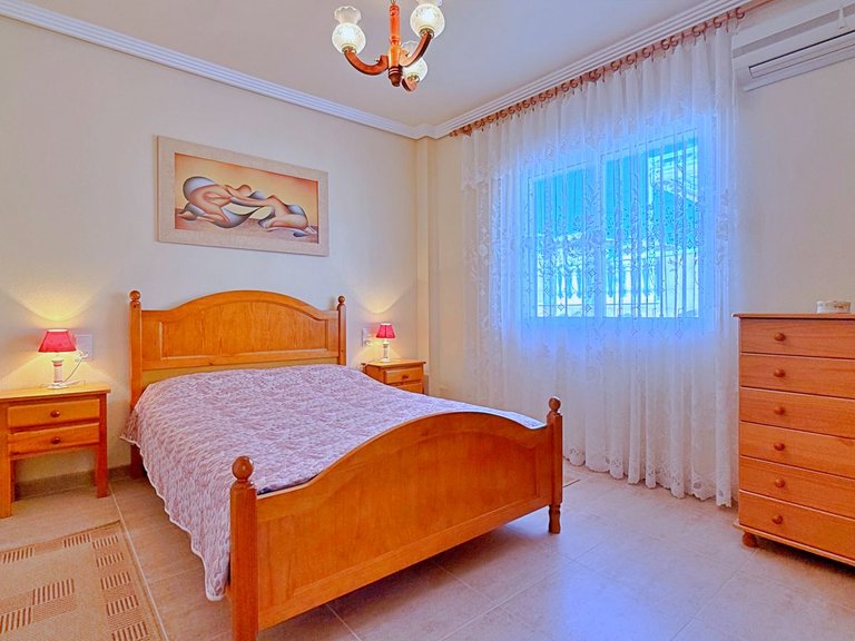 Villa for Sale in Punta Prima,Alicante 21