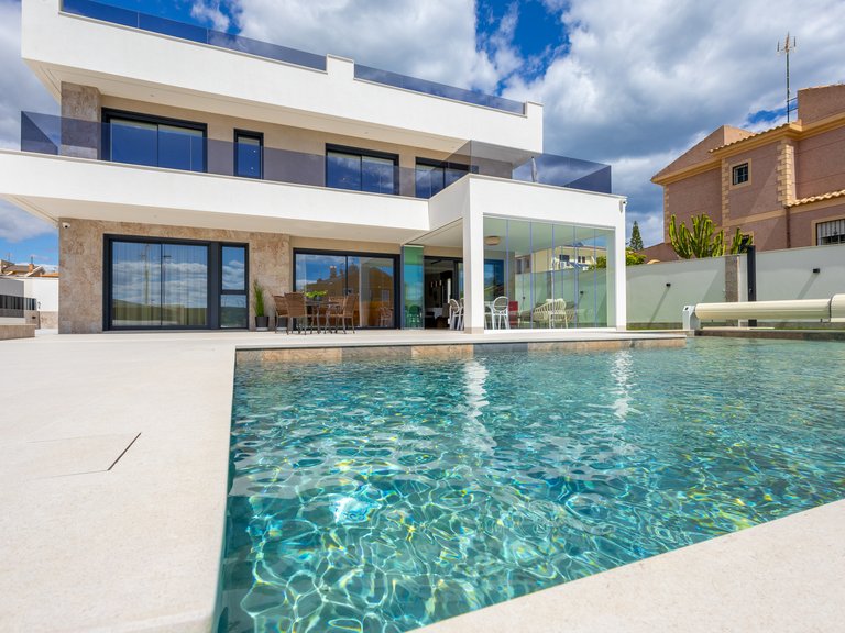 Villa for Sale in Aguas Nuevas,Alicante 27