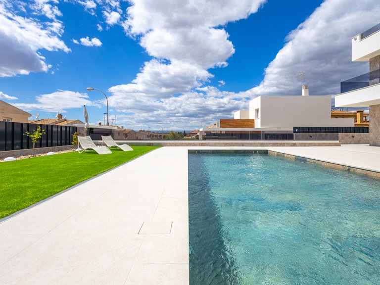 Villa for Sale in Aguas Nuevas,Alicante 28