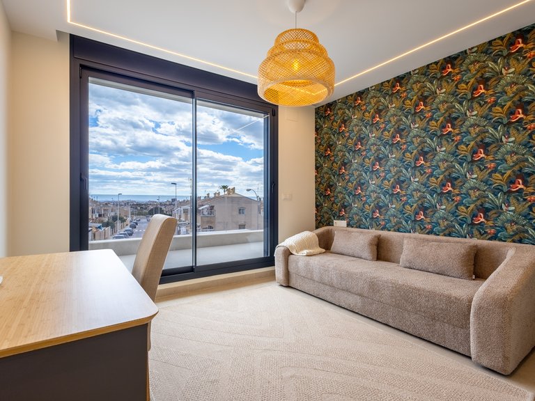 Villa for Sale in Aguas Nuevas,Alicante 46