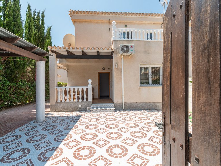 Apartment for Sale in Playa Flamenca,Alicante 1