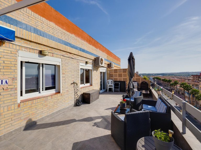 Apartment for Sale in Playa de los Naúfragos,Alicante 2